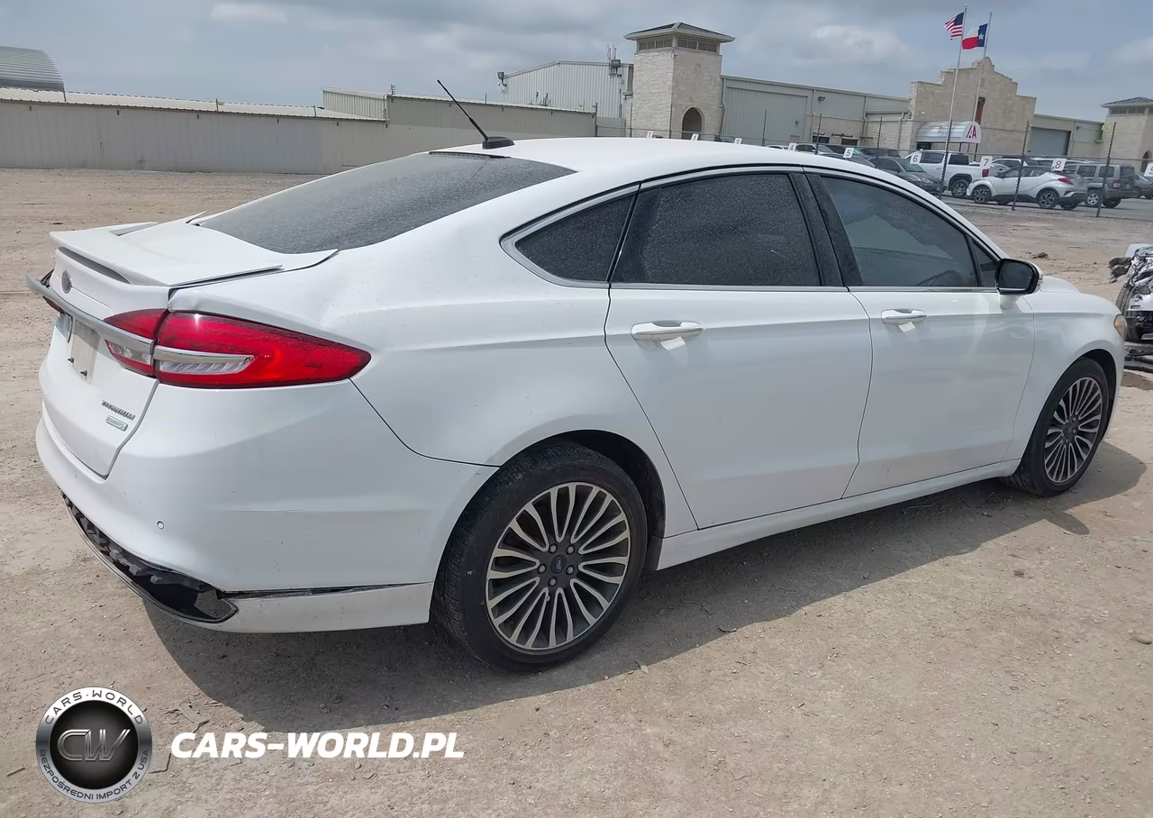 2017 Ford Fusion Titanium VIN:3FA6P0K96HR163075 - 4