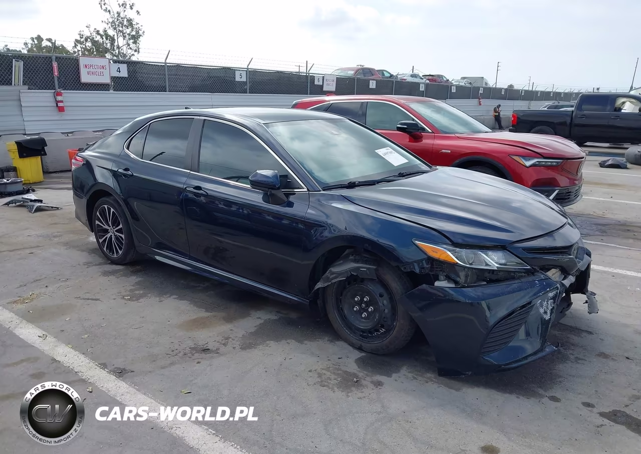 2020 Toyota Camry Se