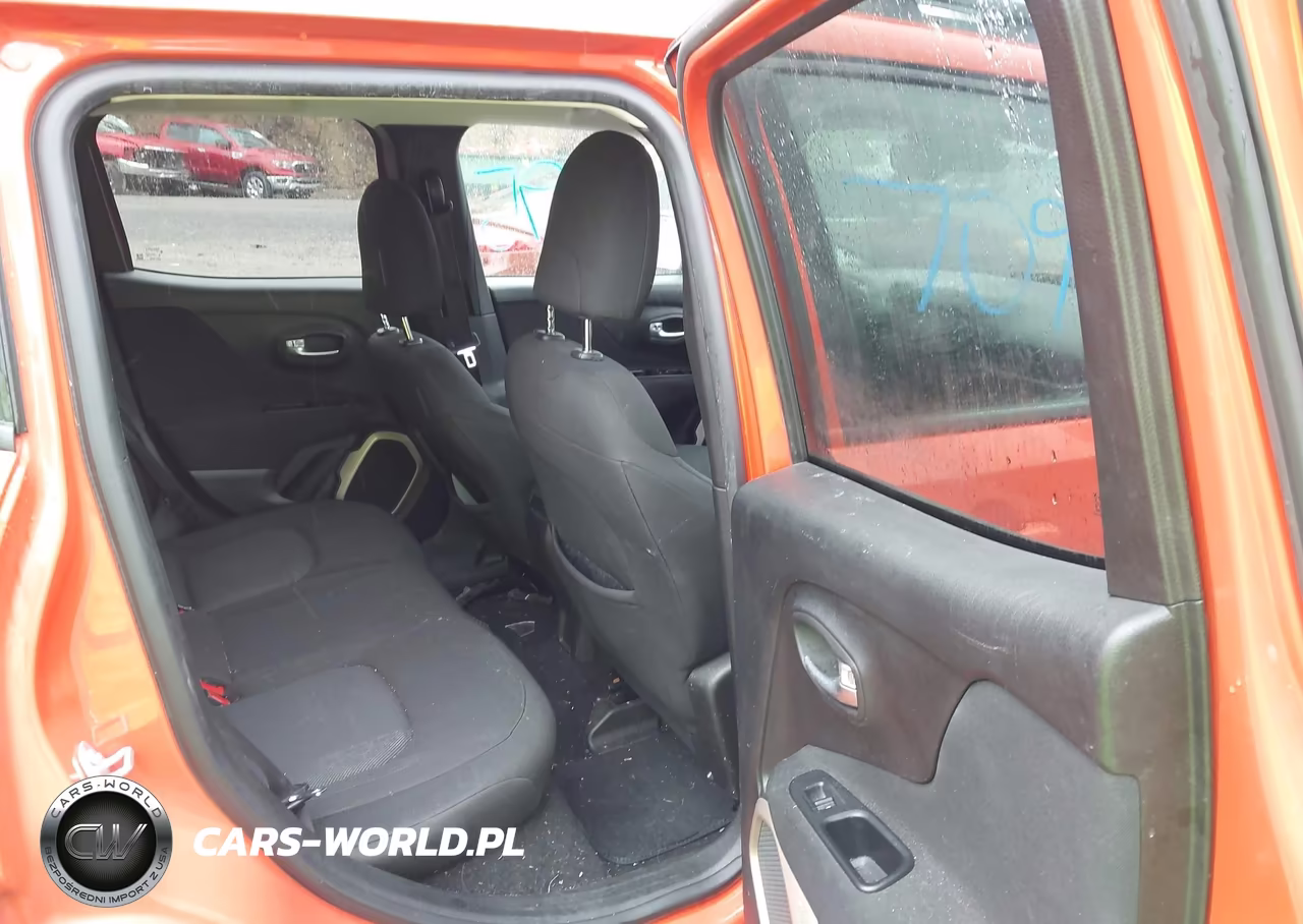 2017 Jeep Renegade Latitude 4X4 VIN:ZACCJBBB9HPG03622 - 8