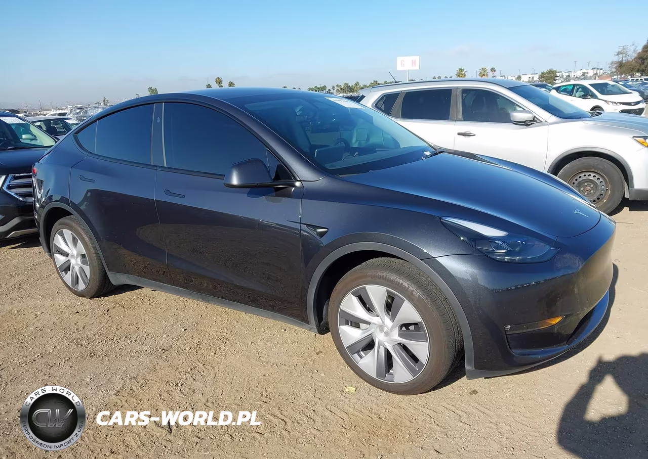 2024 Tesla Model Y Long Range Dual Motor All-Wheel Drive