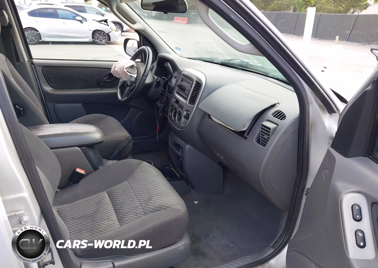 2003 Ford Escape Xlt VIN:1FMYU03113KA09340 - 5