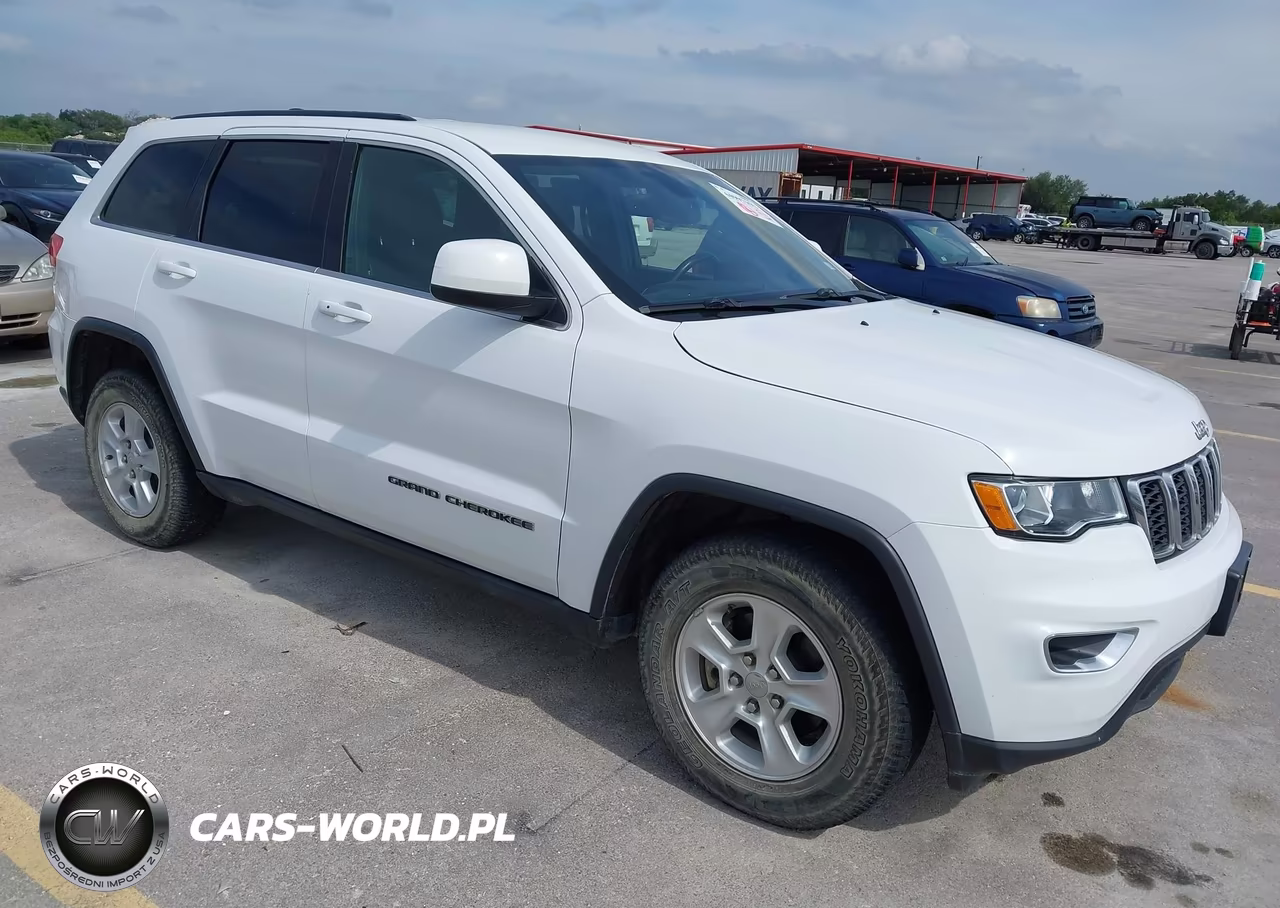 2017 Jeep Grand Cherokee Laredo 4X2