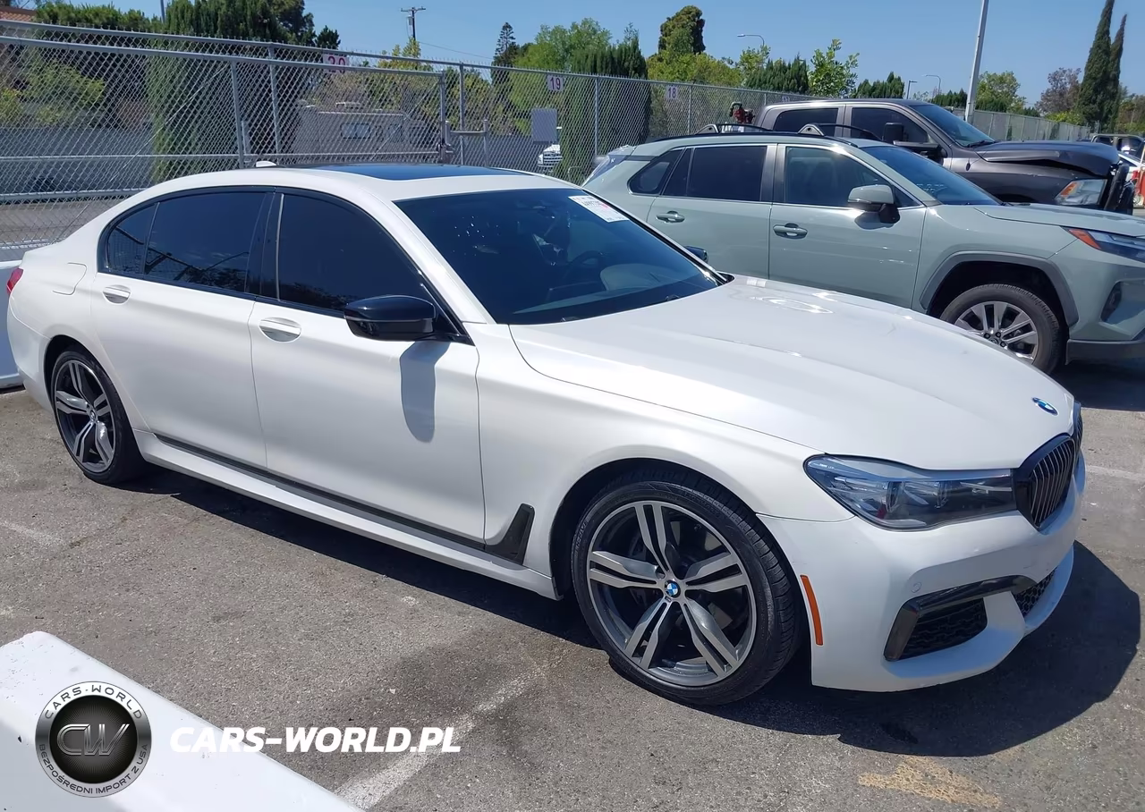 2019 BMW 740I