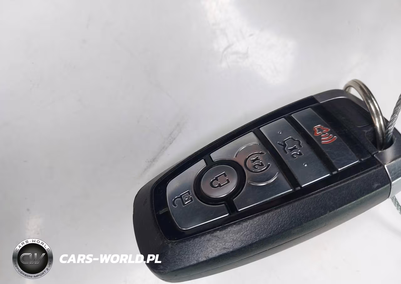 2018 Ford Fusion Sport VIN:3FA6P0VP1JR111031 - 11