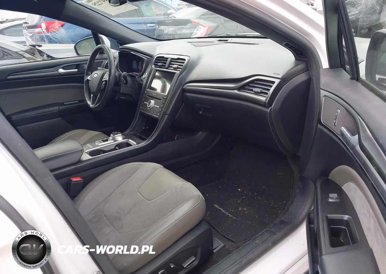 2018 Ford Fusion Sport VIN:3FA6P0VP1JR111031 - 5