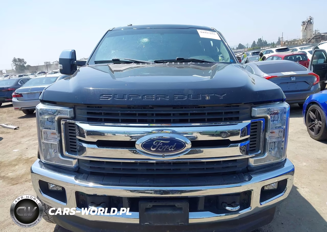 2018 Ford F-250 Xlt VIN:1FT7W2BT0JEB15850 - 13