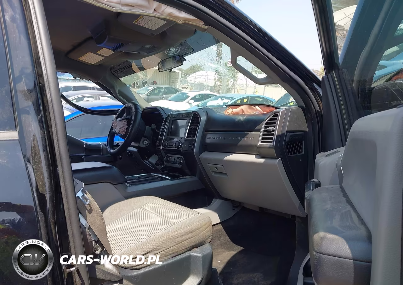 2018 Ford F-250 Xlt VIN:1FT7W2BT0JEB15850 - 5