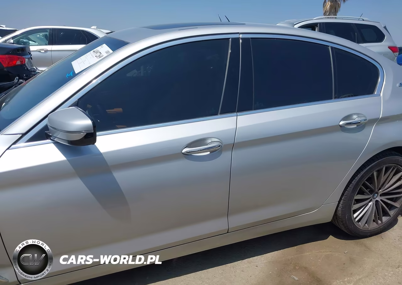 2018 BMW 530E Iperformance VIN:WBAJA9C5XJB251284 - 14