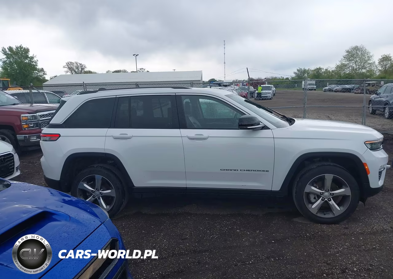 2022 Jeep Grand Cherokee Limited VIN:1C4RJHBG6N8550812 - 13