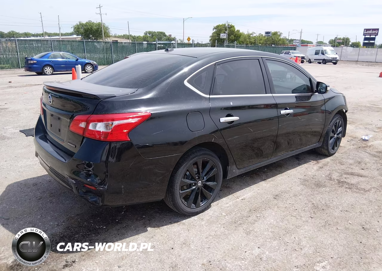 2018 Nissan Sentra Sr VIN:3N1AB7AP9JY286329 - 4