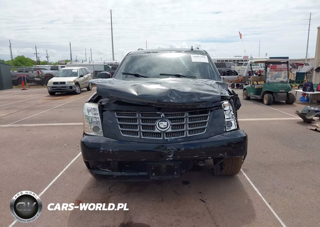 2011 Cadillac Escalade Standard VIN:1GYS3AEF6BR134801 - 12