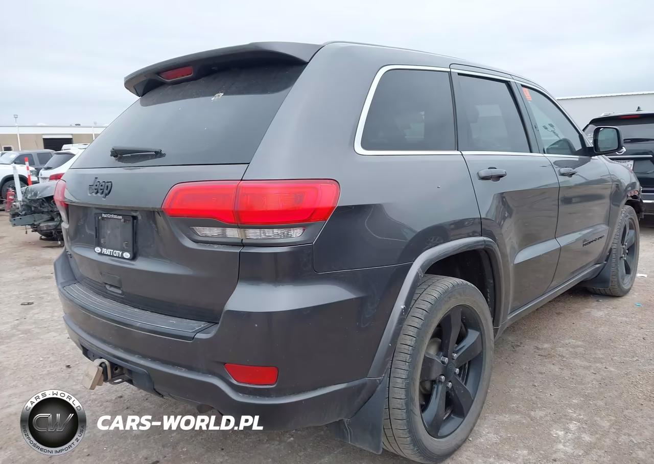 2015 Jeep Grand Cherokee Altitude VIN:1C4RJFAG6FC661820 - 4