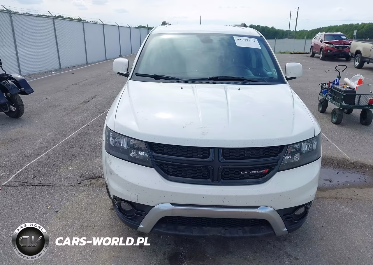 2019 Dodge Journey Crossroad VIN:3C4PDCGG2KT707548 - 12