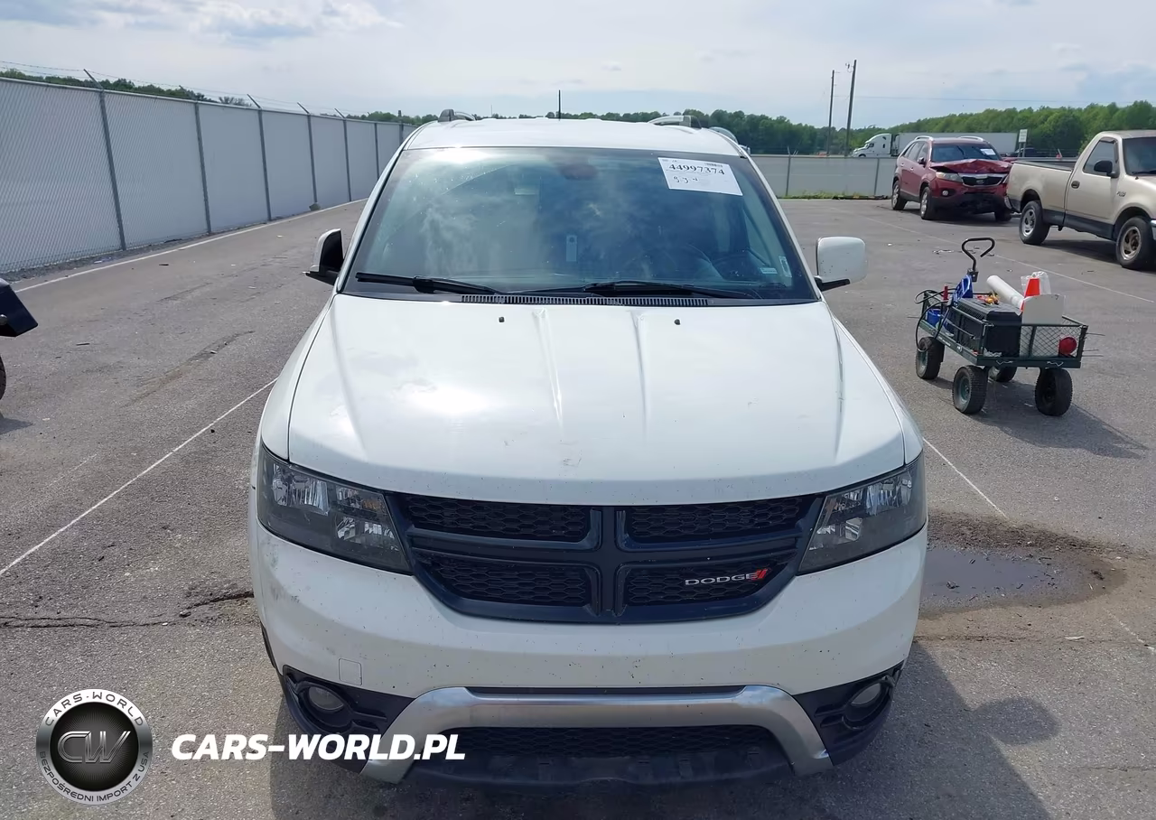 2019 Dodge Journey Crossroad VIN:3C4PDCGG2KT707548 - 17