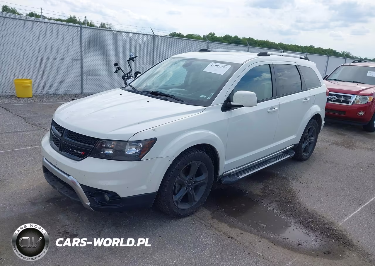 2019 Dodge Journey Crossroad VIN:3C4PDCGG2KT707548 - 2