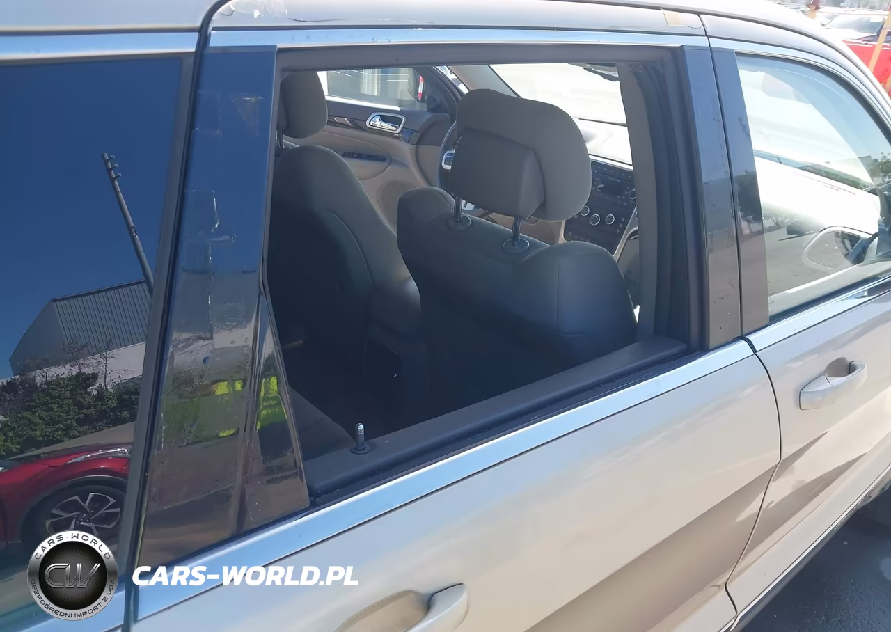 2012 Jeep Grand Cherokee Laredo VIN:1C4RJFAG9CC175952 - 13