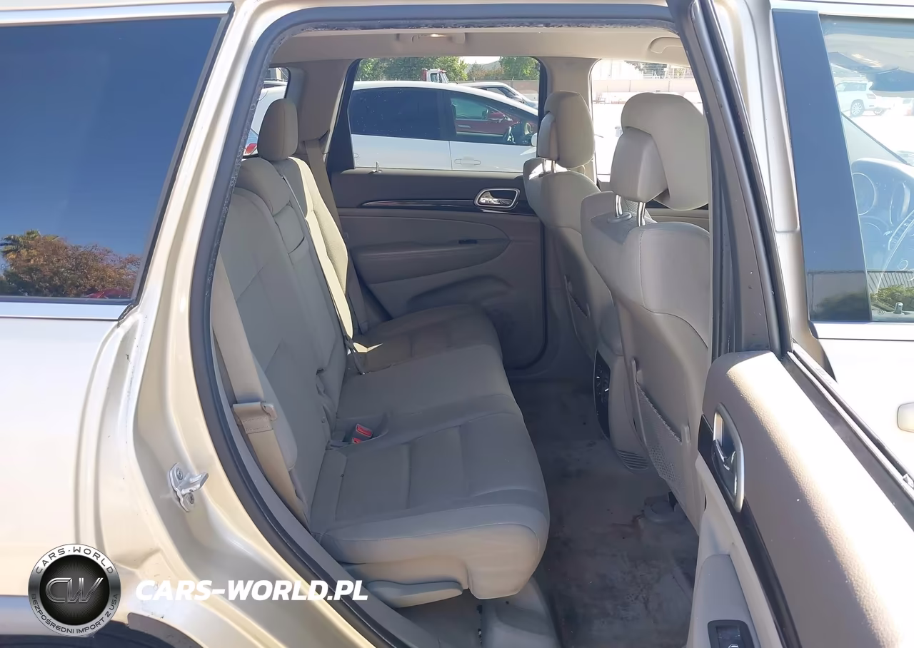 2012 Jeep Grand Cherokee Laredo VIN:1C4RJFAG9CC175952 - 8