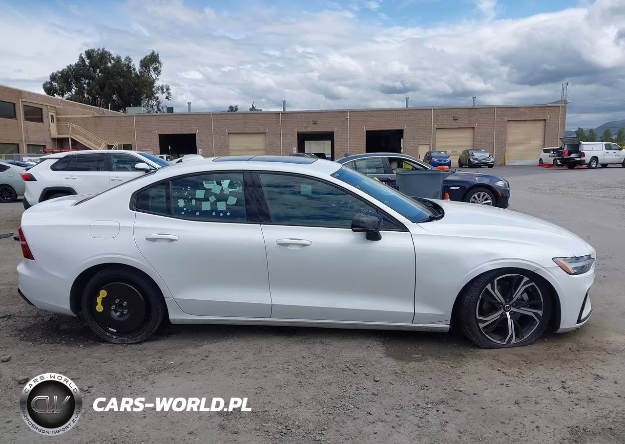 2024 Volvo S60 B5 Core Dark Theme VIN:7JRL12FK1RG324174 - 13