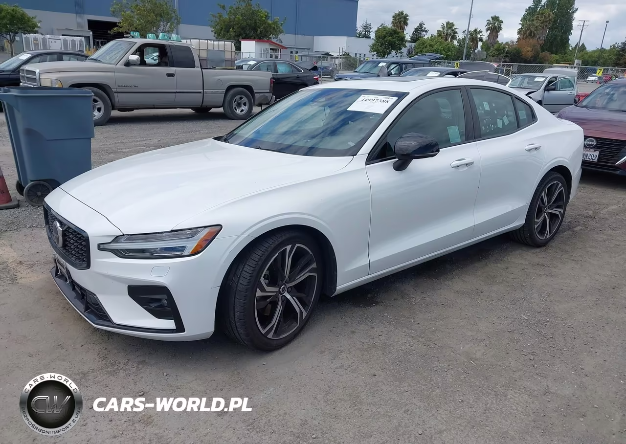 2024 Volvo S60 B5 Core Dark Theme VIN:7JRL12FK1RG324174 - 2
