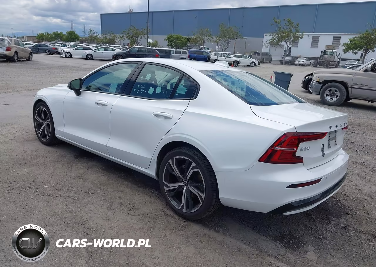 2024 Volvo S60 B5 Core Dark Theme VIN:7JRL12FK1RG324174 - 3