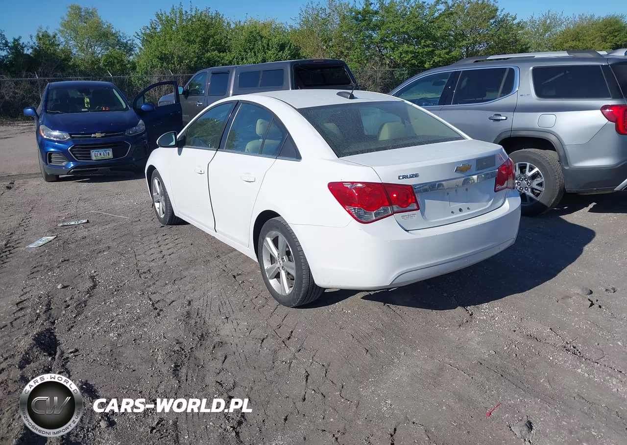 2015 Chevrolet Cruze 2Lt Auto VIN:1G1PE5SBXF7130615 - 3