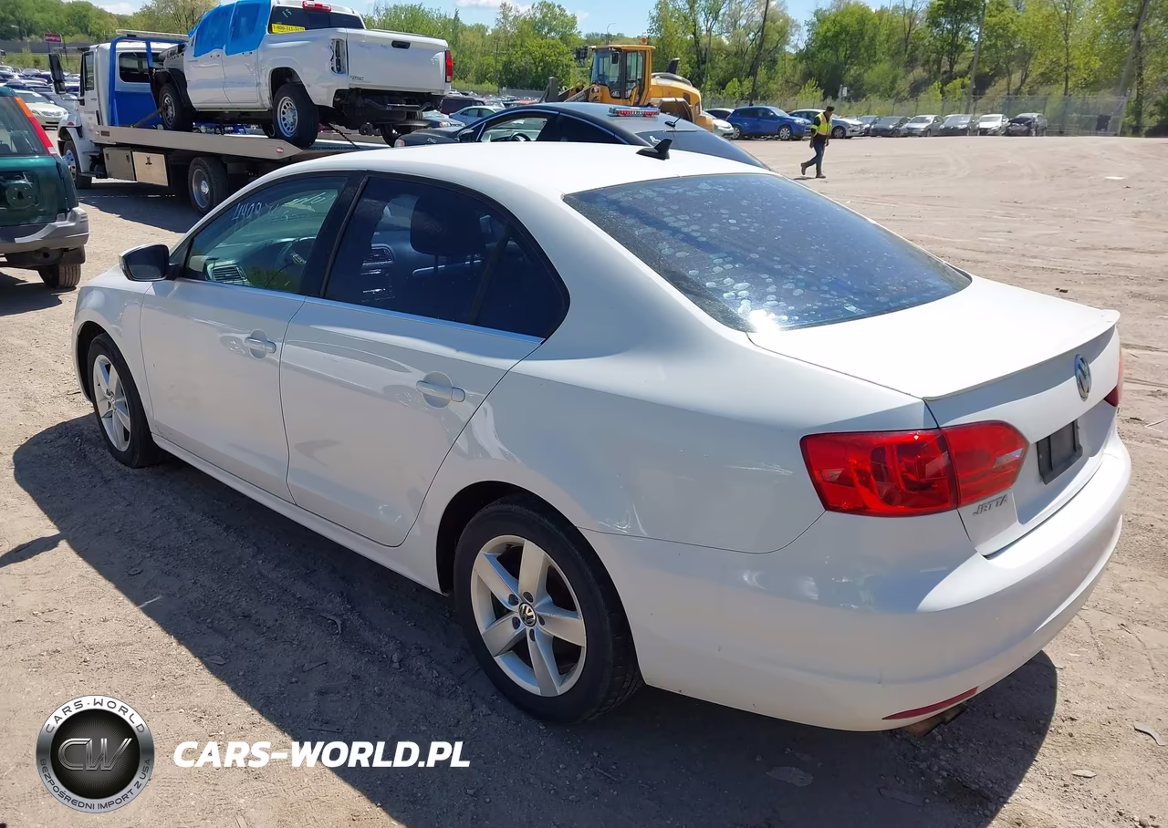 2012 Volkswagen Jetta 2.0L Tdi VIN:3VWLL7AJ0CM008571 - 3