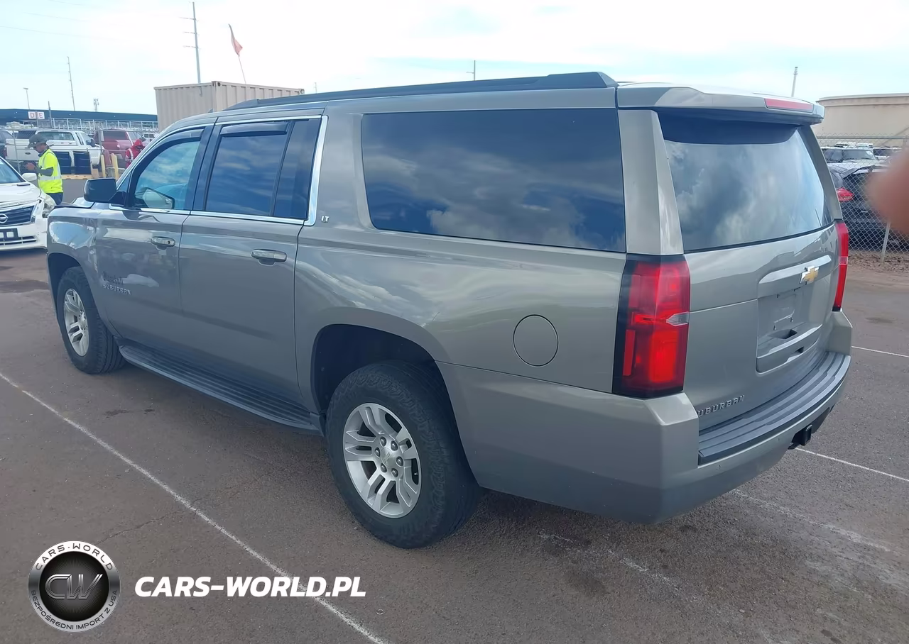 2019 Chevrolet Suburban Lt VIN:1GNSKHKC5KR403101 - 3