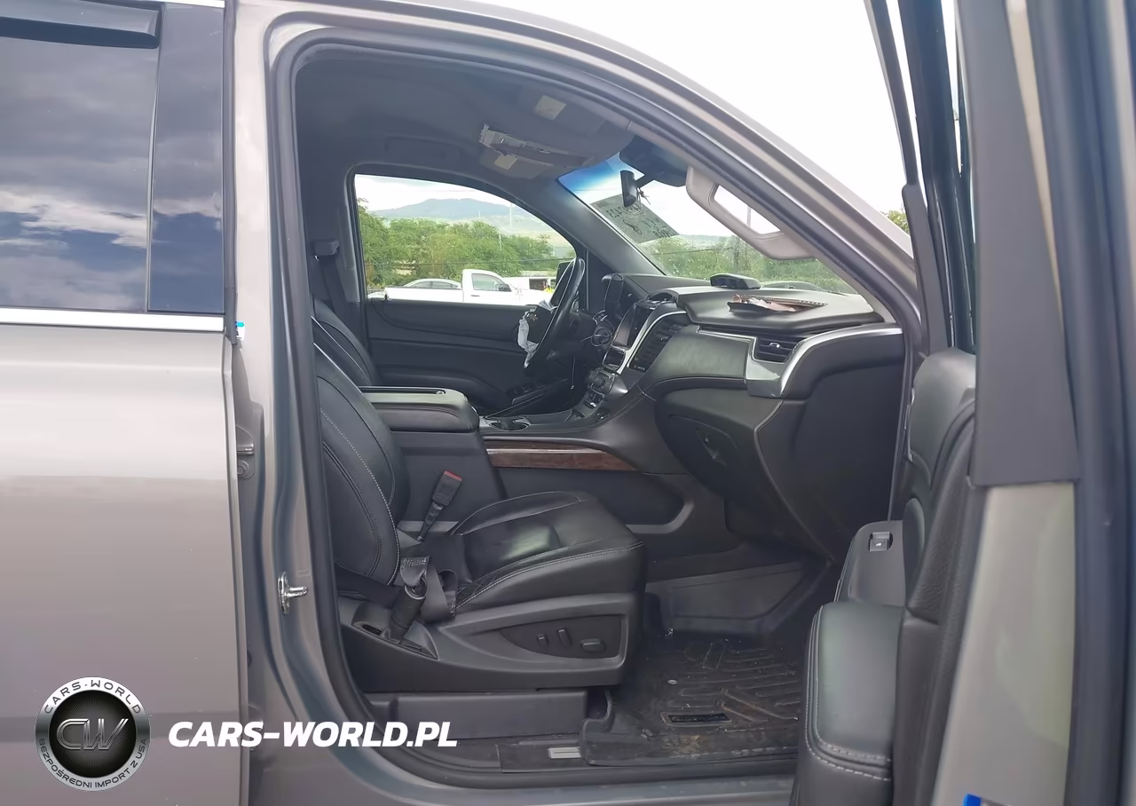 2019 Chevrolet Suburban Lt VIN:1GNSKHKC5KR403101 - 5