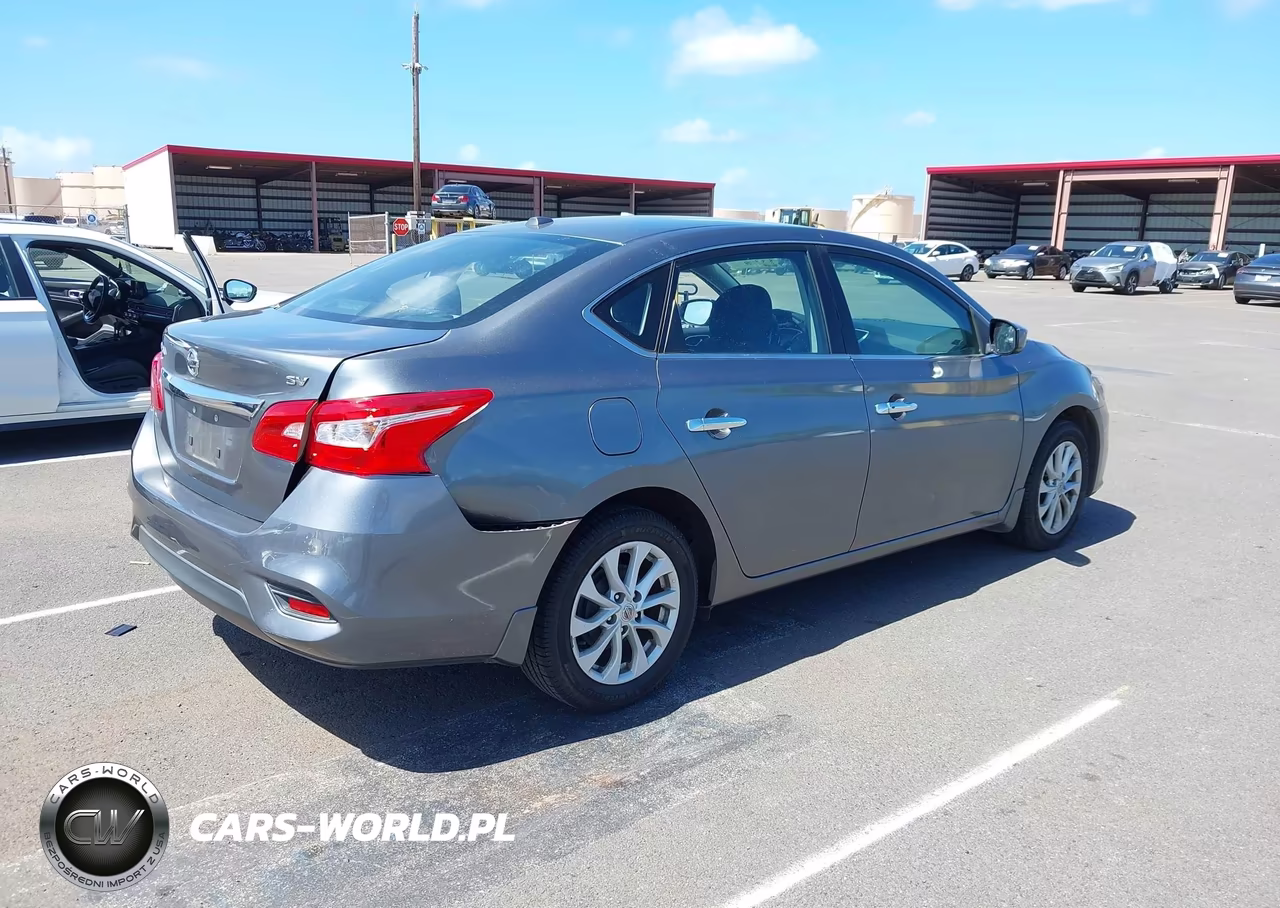 2018 Nissan Sentra Sv VIN:3N1AB7AP1JY232541 - 4