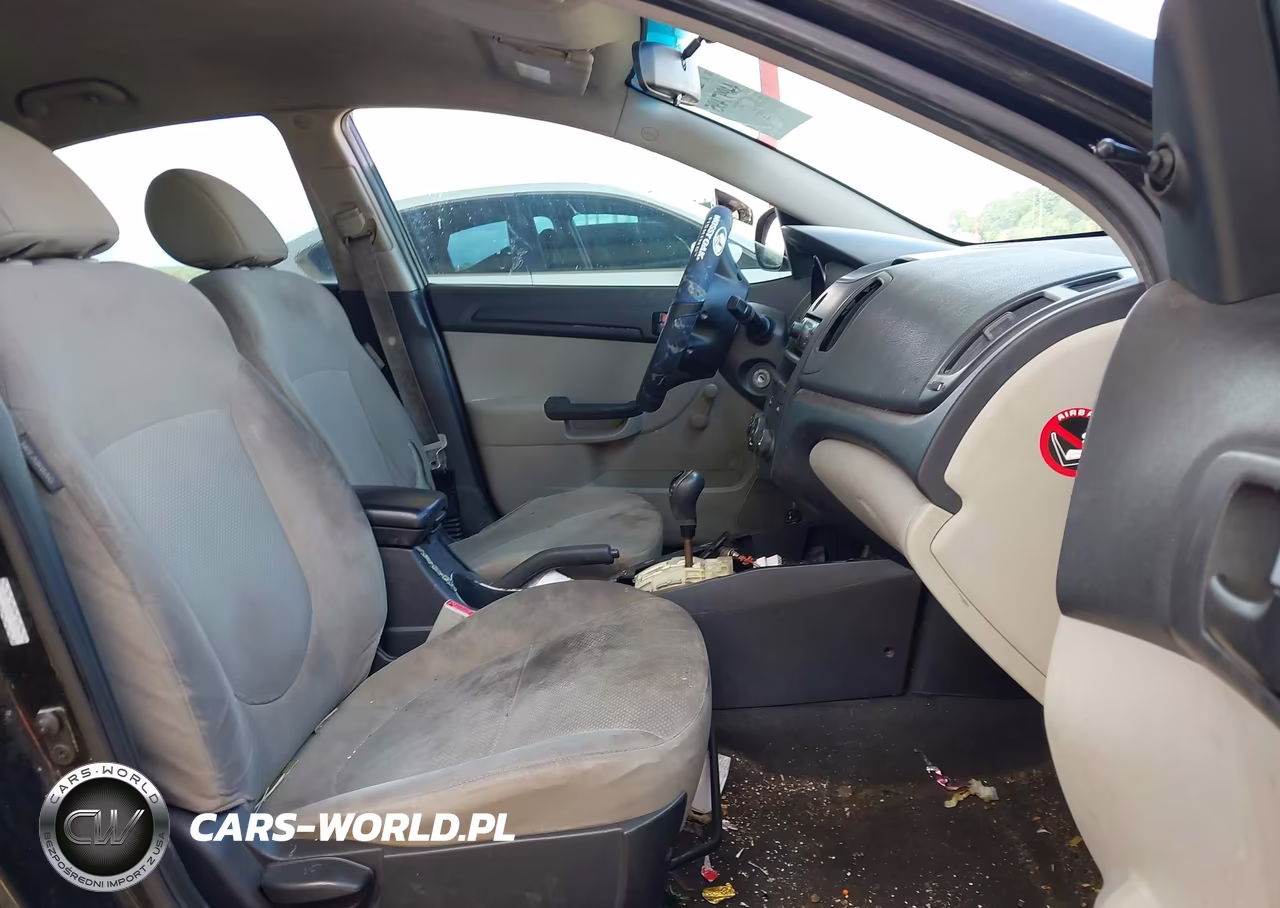 2012 Kia Forte Lx VIN:KNAFT4A21C5518597 - 5