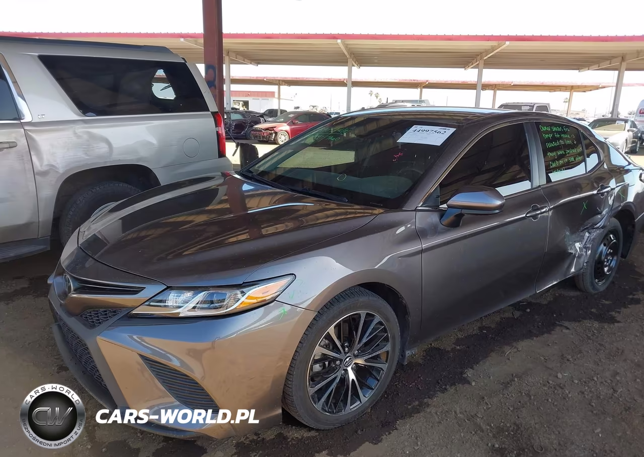 2018 Toyota Camry Se VIN:4T1B11HK9JU049642 - 2