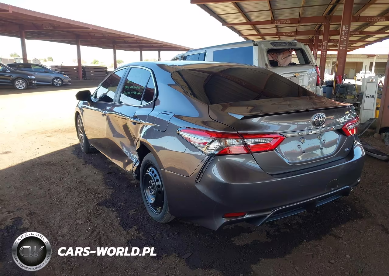 2018 Toyota Camry Se VIN:4T1B11HK9JU049642 - 3