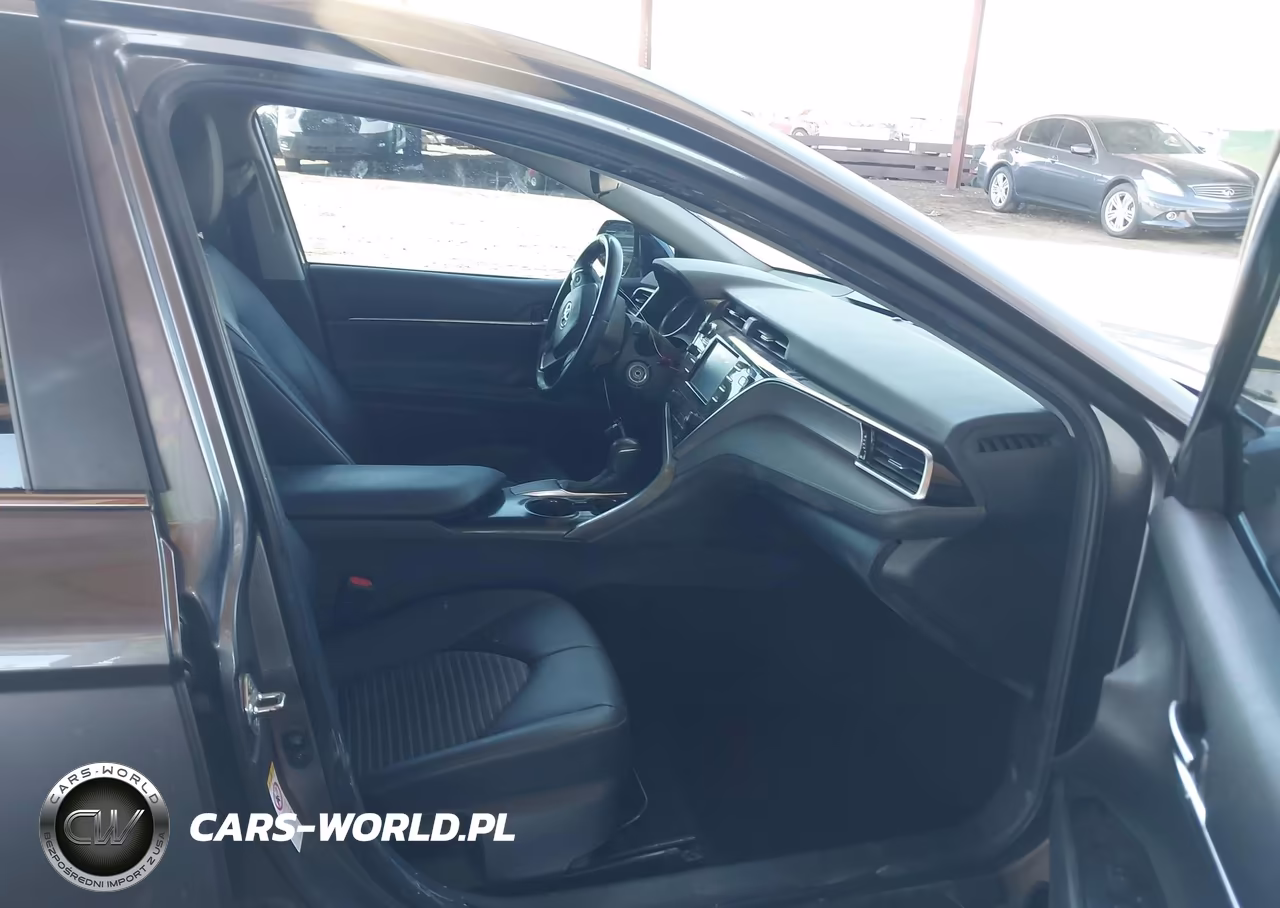 2018 Toyota Camry Se VIN:4T1B11HK9JU049642 - 5