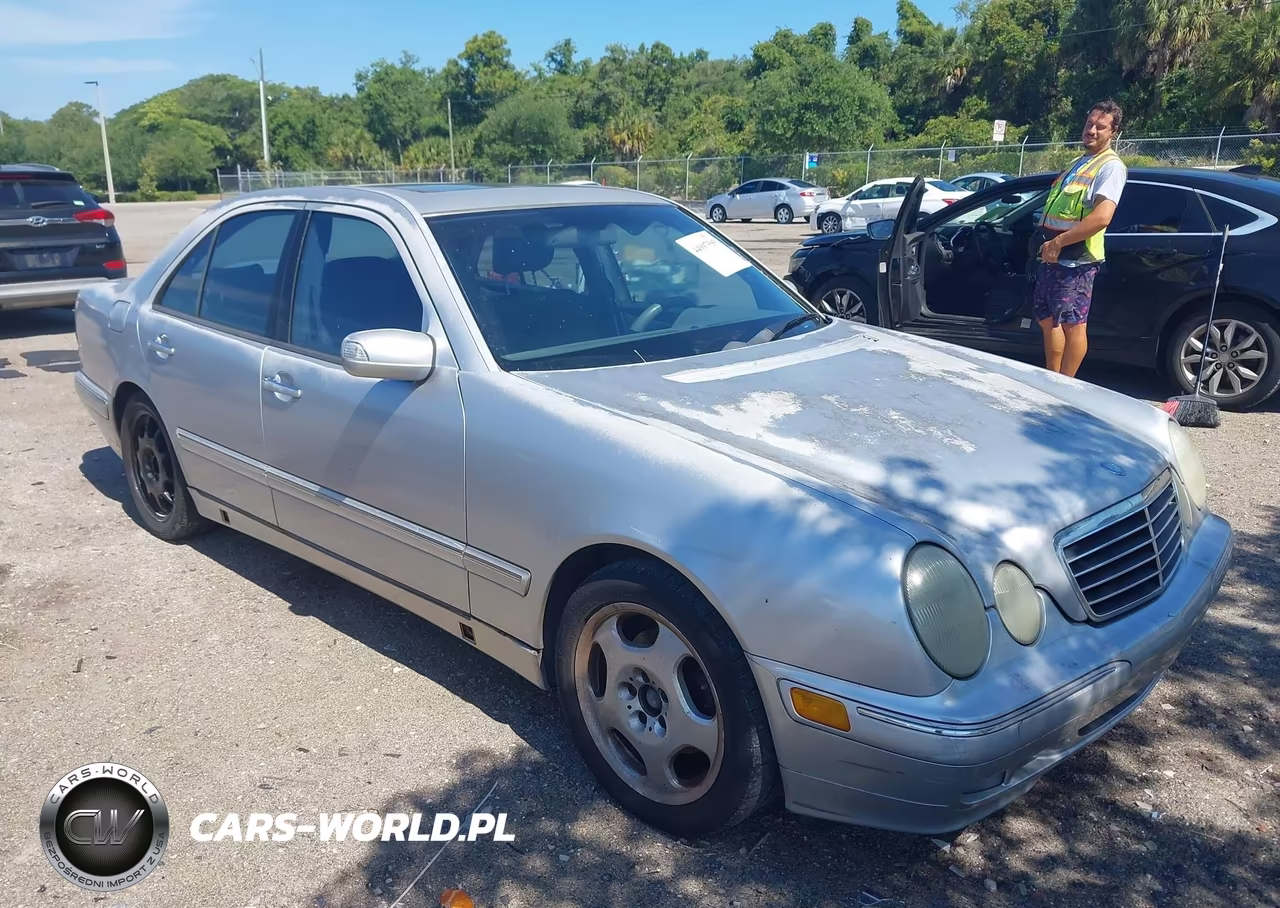 2000 Mercedes-Benz E 320