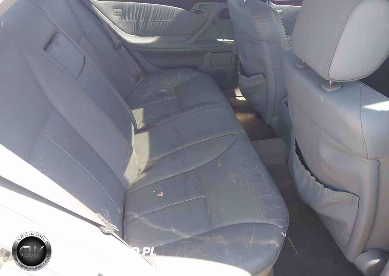 2000 Mercedes-Benz E 320 VIN:WDBJF65J3YB107016 - 8