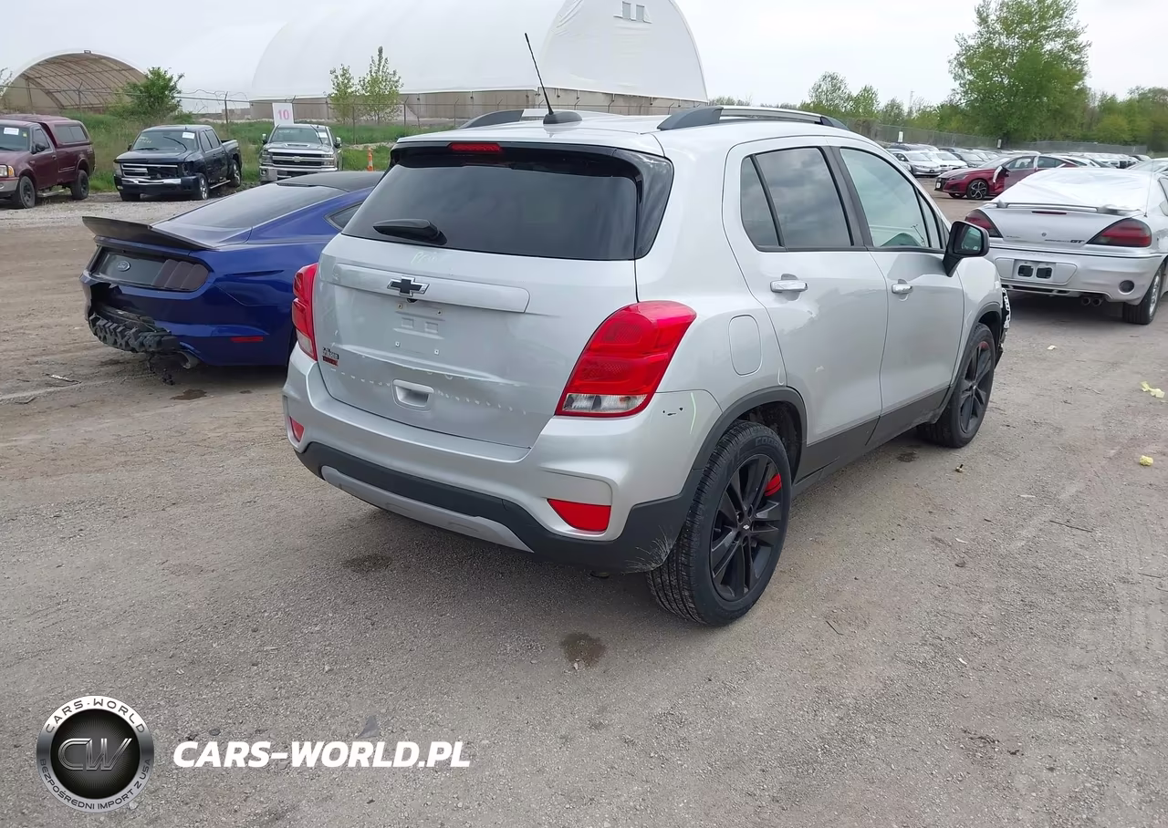 2019 Chevrolet Trax Lt VIN:3GNCJLSB3KL292055 - 4