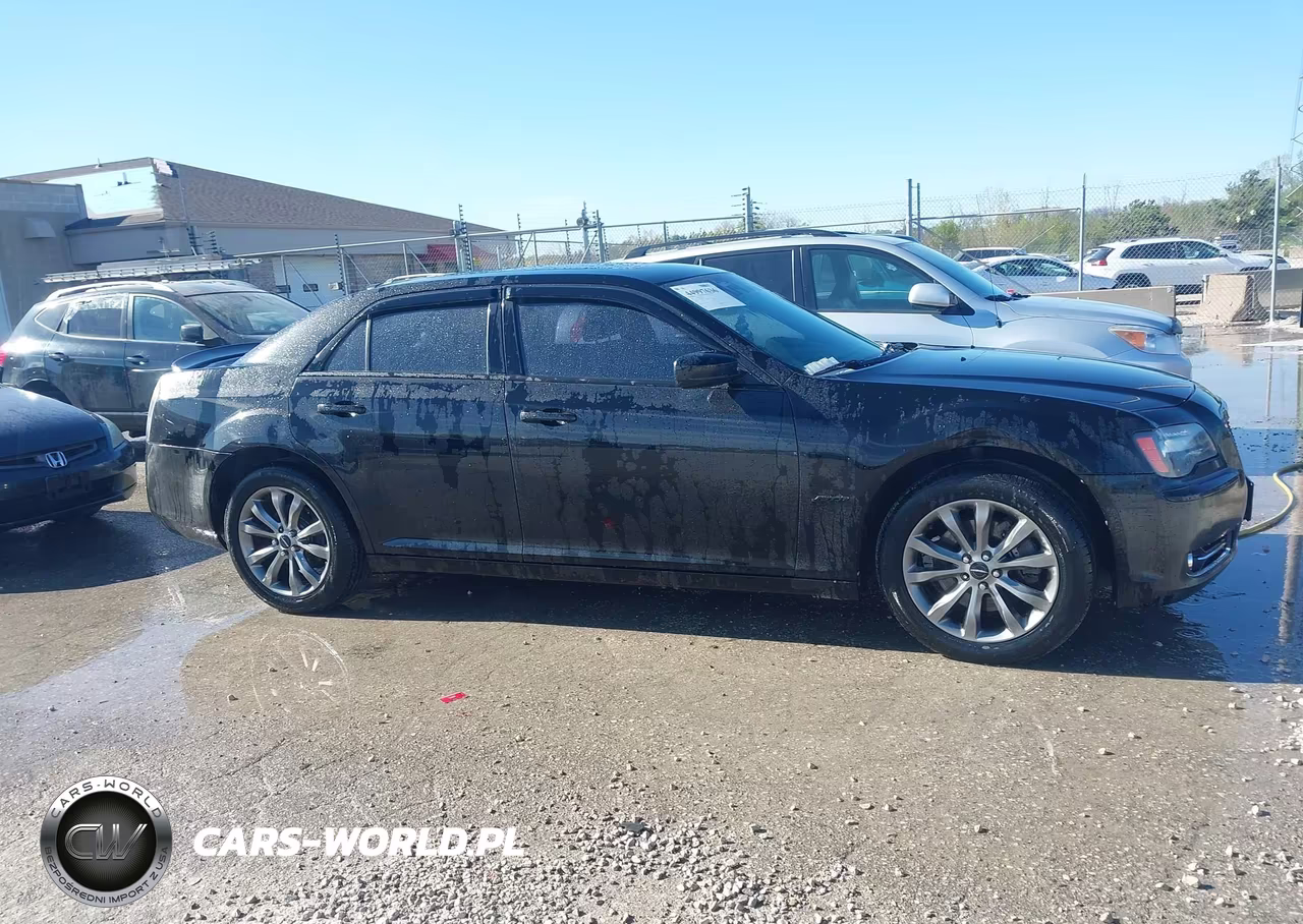 2014 Chrysler 300 300S VIN:2C3CCAGG6EH255739 - 13