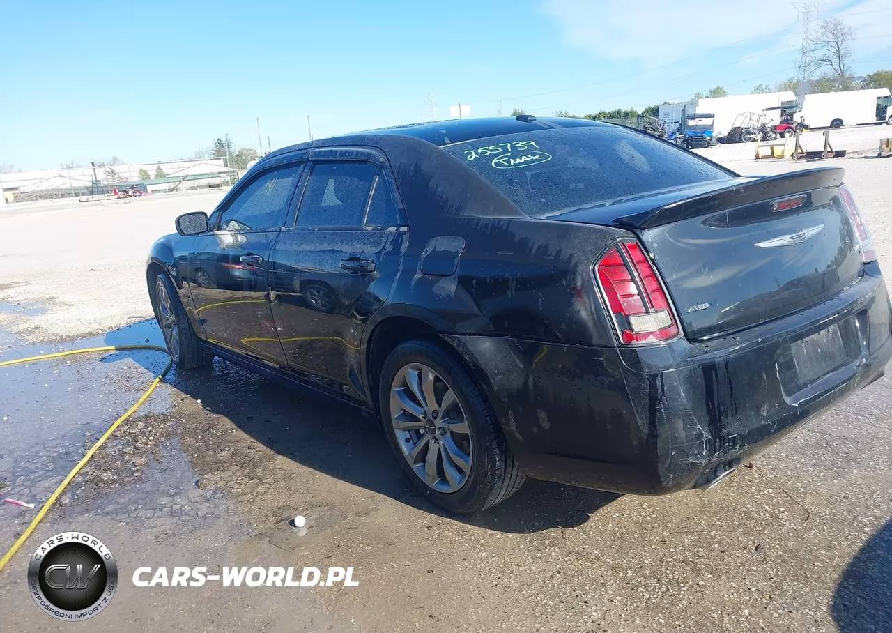 2014 Chrysler 300 300S VIN:2C3CCAGG6EH255739 - 3