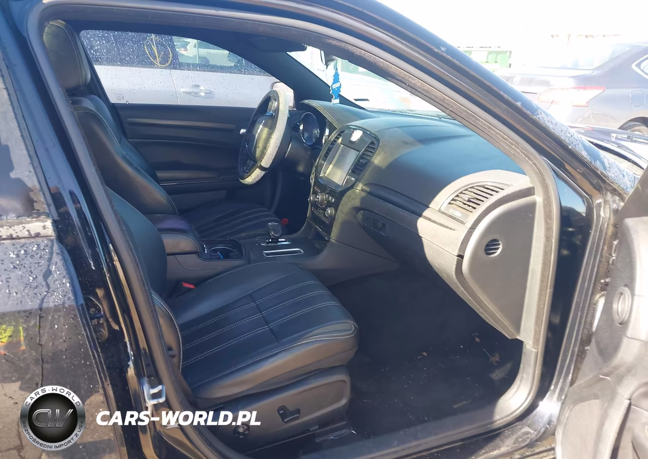 2014 Chrysler 300 300S VIN:2C3CCAGG6EH255739 - 5