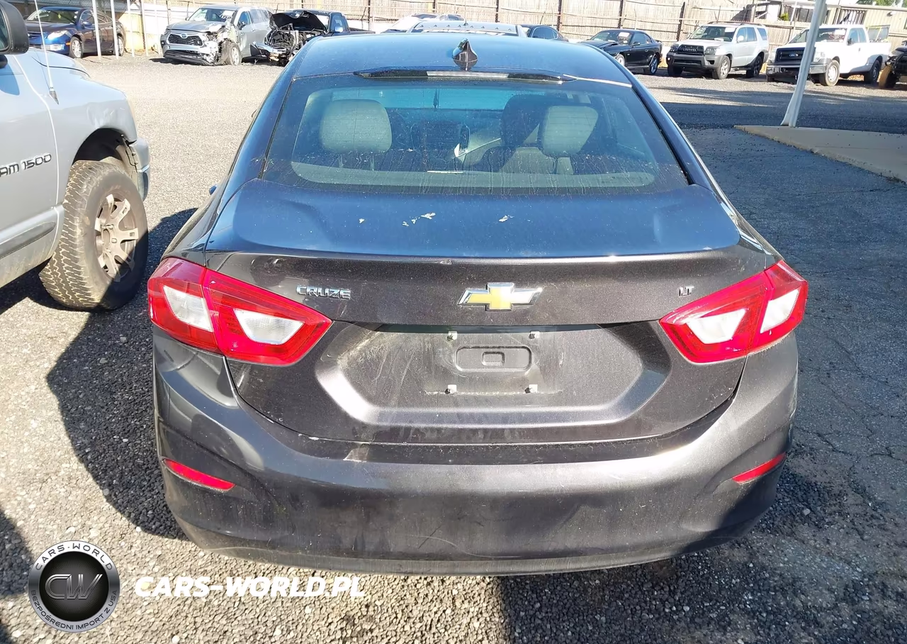 2017 Chevrolet Cruze Lt Auto VIN:1G1BE5SM5H7123747 - 17