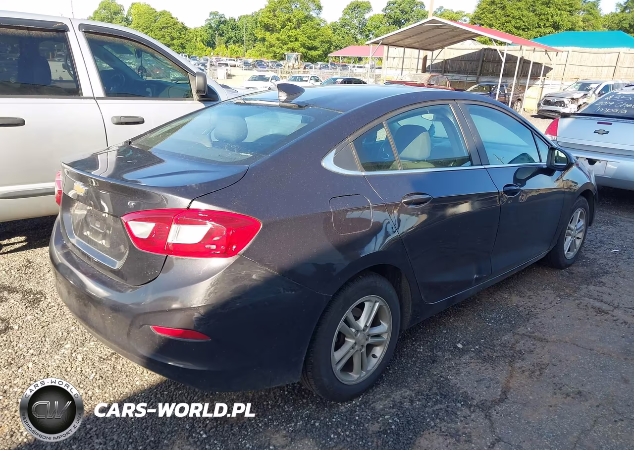 2017 Chevrolet Cruze Lt Auto VIN:1G1BE5SM5H7123747 - 4