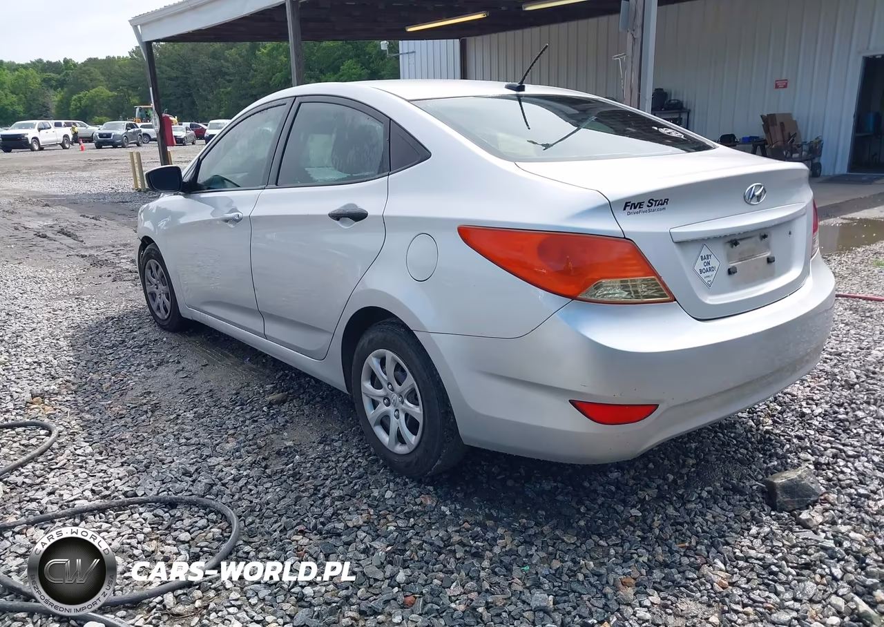 2013 Hyundai Accent Gls VIN:KMHCT4AE4DU408193 - 3