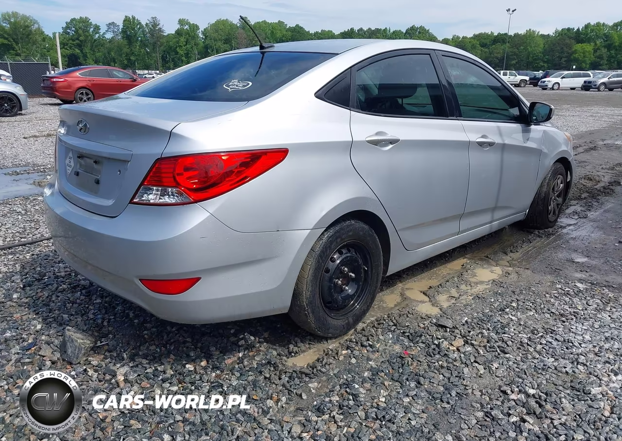 2013 Hyundai Accent Gls VIN:KMHCT4AE4DU408193 - 4