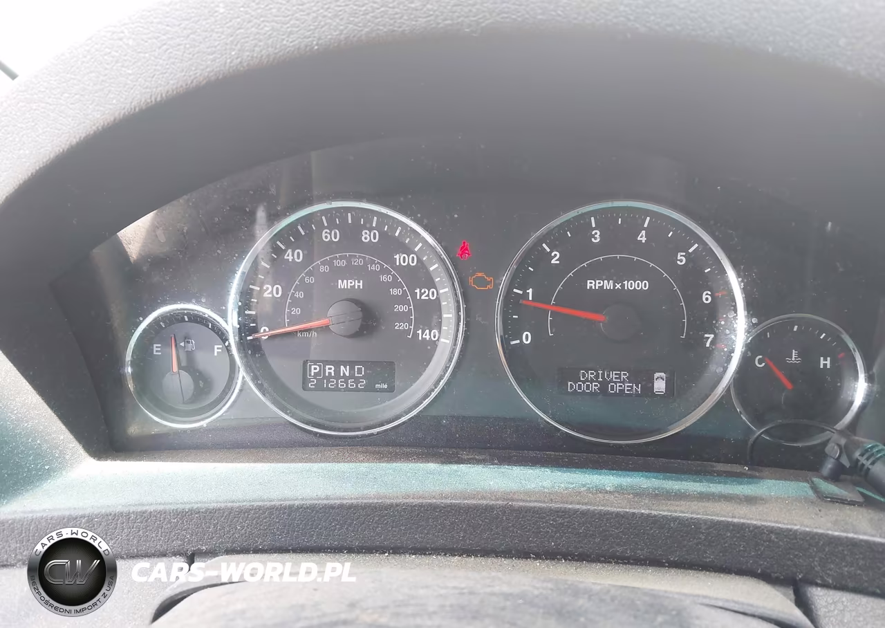 2010 Jeep Grand Cherokee Laredo VIN:1J4PS4GK5AC146962 - 7