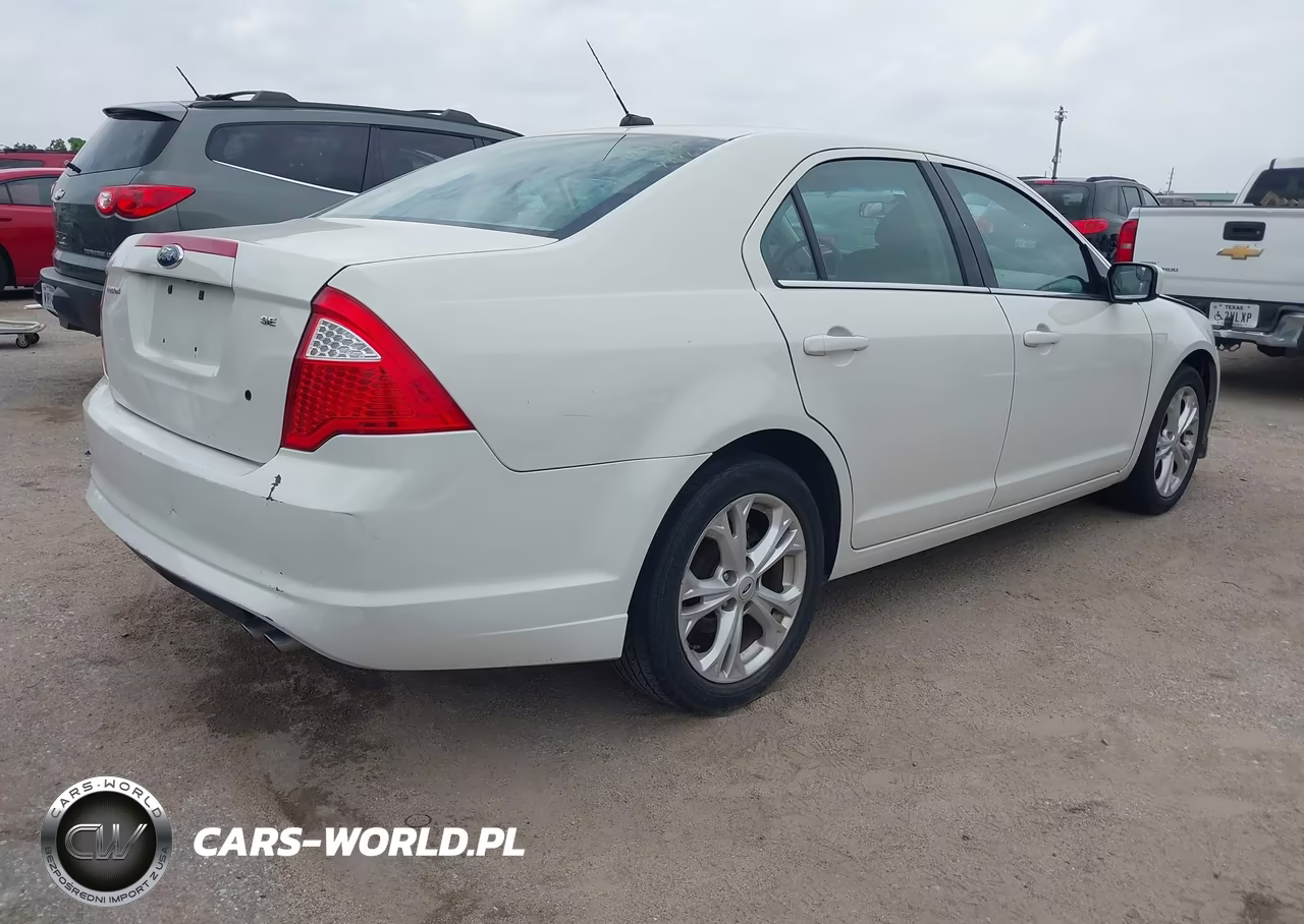 2012 Ford Fusion Se VIN:3FAHP0HA6CR246508 - 4