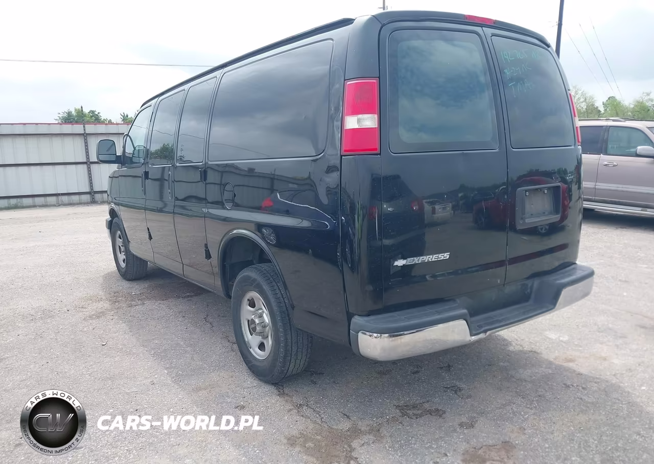 2008 Chevrolet Express Work Van VIN:1GCFG15X181142705 - 3