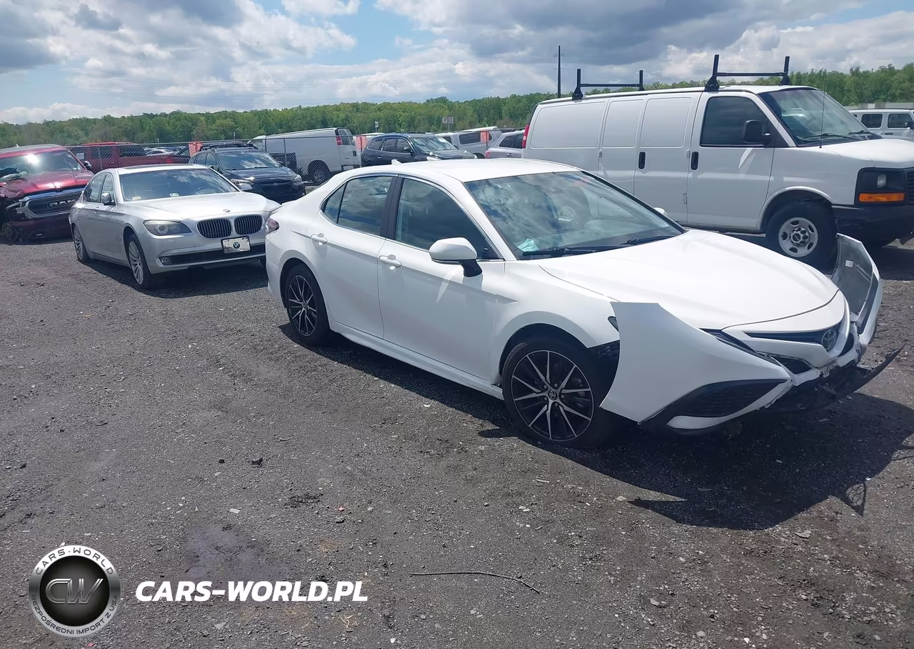 2023 Toyota Camry Se – zdjęcie 1 z 16