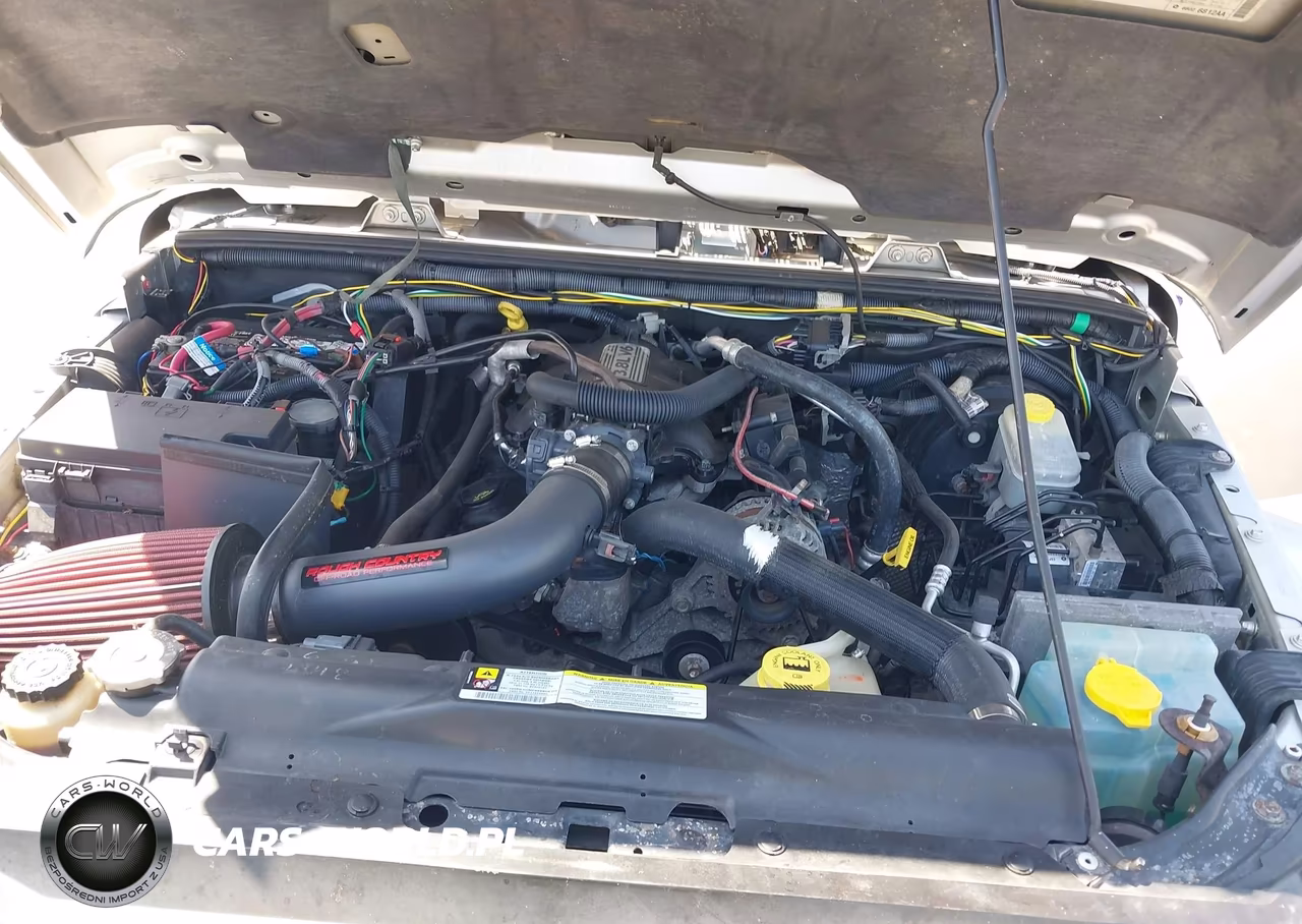 2008 Jeep Wrangler Unlimited Sahara VIN:1J4GA59138L553606 - 10
