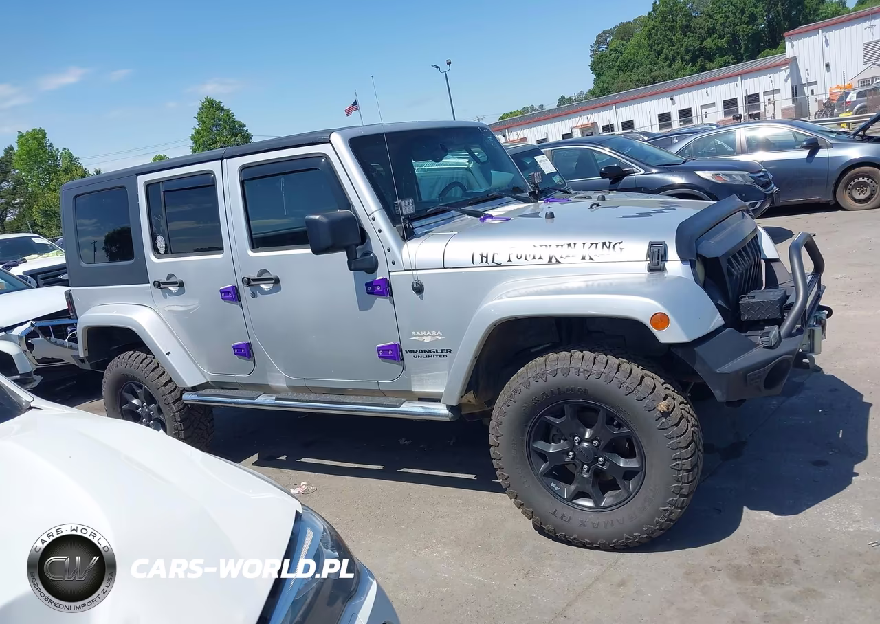2008 Jeep Wrangler Unlimited Sahara VIN:1J4GA59138L553606 - 13