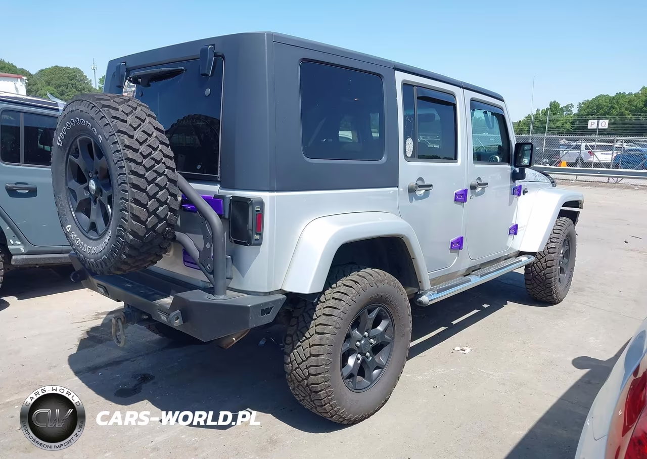 2008 Jeep Wrangler Unlimited Sahara VIN:1J4GA59138L553606 - 4
